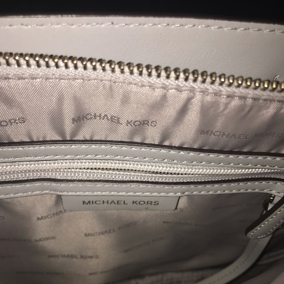 Michael Kors Purse - Picture 5 of 6